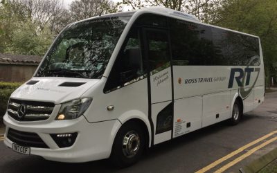 Minibus hire with a driver – The benefits