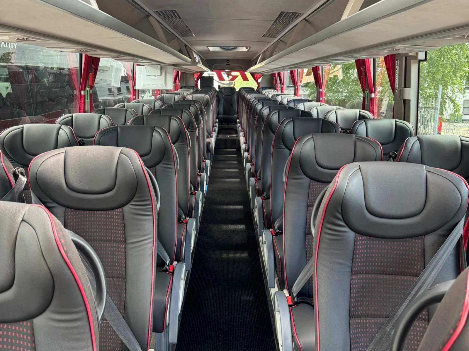 Ross Travel Coach RT69BUS Seats ross-travel-coach-yd26wmy-6